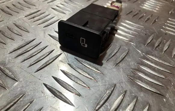 Mercedes-Benz EQB USB socket connector A2478206301