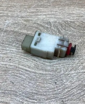 BMW 6 E24 Brake pedal sensor switch 1378210