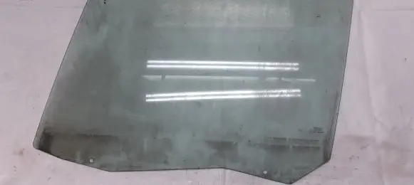 Citroen C8 Front door window glass four-door