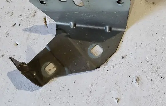Renault Trafic III (X82) Fender mounting bracket 52045R C7C7