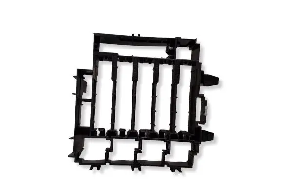 Volkswagen Touareg III Relay mounting block 4M0971845