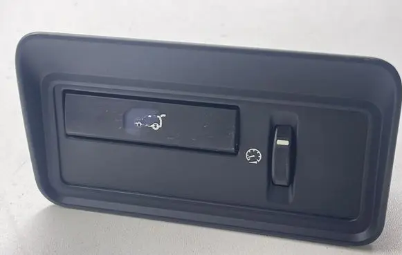 Land Rover Range Rover Sport L494 Tailgate/boot open switch button CPLA11654CA 10091498