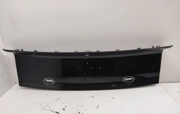 Ford Mustang VI Tailgate trim FR3B6342504