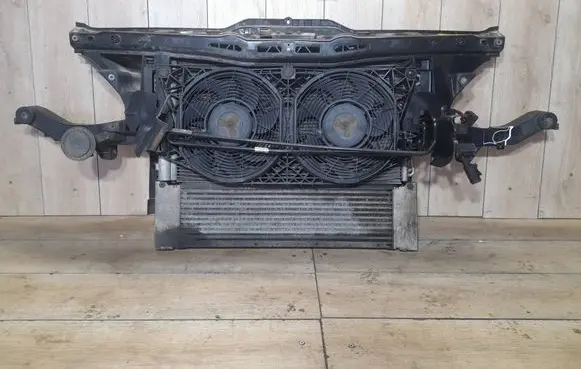 Mercedes-Benz Vito Viano W639 Top upper radiator support slam panel 