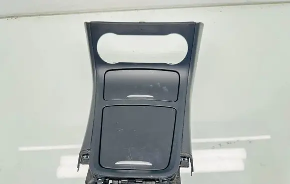 Mercedes-Benz B W246 W242 Dashboard storage box/compartment A2466800410 31012012 120684602