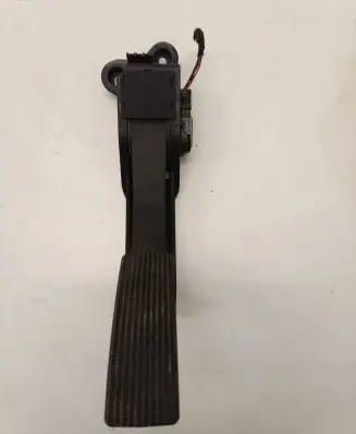 Mercedes-Benz R W251 Accelerator throttle pedal A1643000004