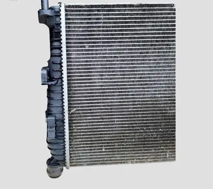 Ford C-MAX II Coolant radiator 8V618005CA