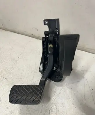 Porsche Macan (95B) Brake pedal 95B723031C