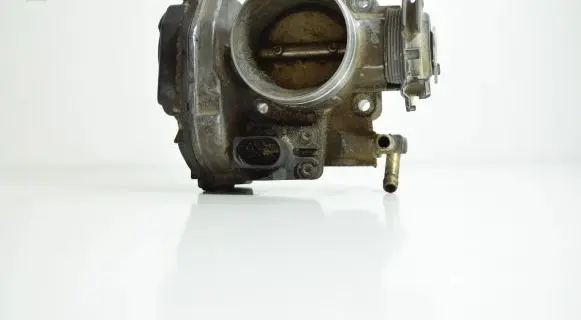 Audi A3 S3 8P Throttle body valve 06A133064M