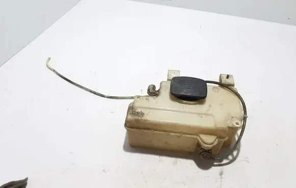 Nissan Cab Star Windshield washer fluid reservoir/tank 28910MB400