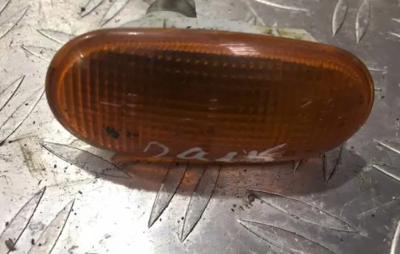 Mitsubishi Galant Front fender indicator light