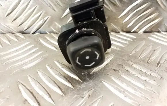 Lexus GS 300 350 430 450H Steering wheel adjustment switch 1T59