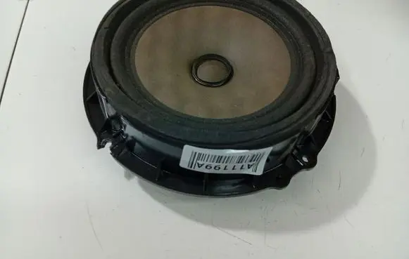 KIA Ceed Front door speaker 