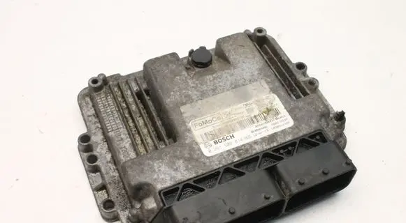 Ford Focus Engine control unit/module CM5A12A650ARC 0261S08814