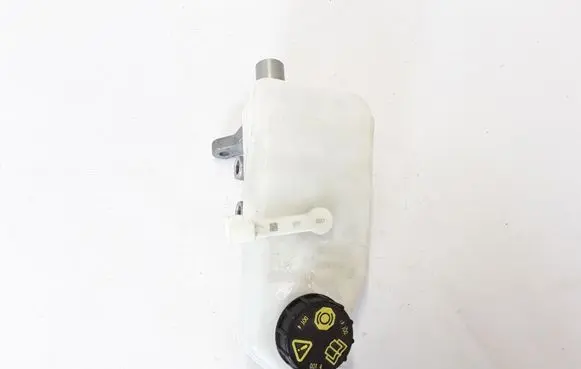 Volvo XC40 Master brake cylinder 32212623