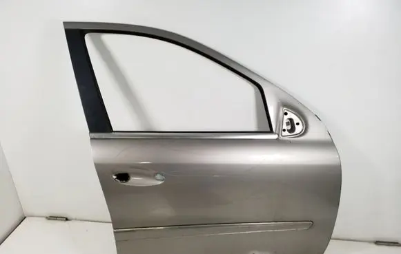 Door (2 Door Coupe)