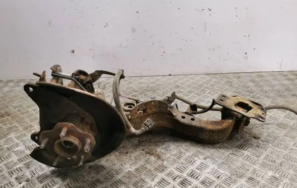 Nissan X-Trail T32 Rear wheel hub