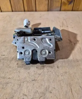 Jaguar X-Type Tailgate/trunk/boot lock/catch/latch 43102AC