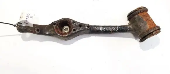 Mercedes-Benz W123 Front lower control arm/wishbone