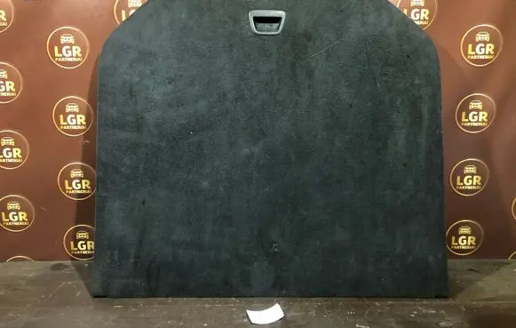 Trunk/boot floor carpet liner