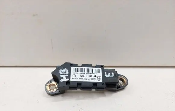 Mercedes-Benz E W211 Airbag deployment crash/impact sensor 0018209126 101071002