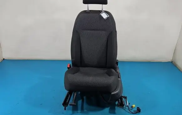Volkswagen Jetta VI Front driver seat IMPRK1594741
