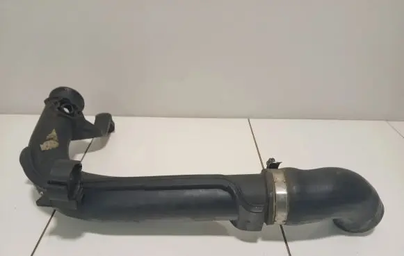 Volkswagen Golf VI Intercooler hose/pipe 1K0145770AE
