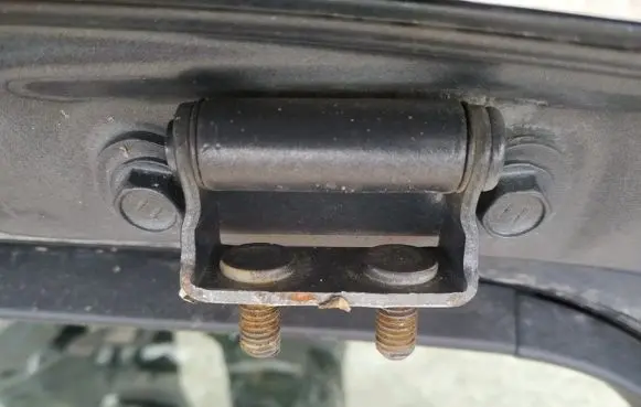 Toyota Auris 150 Tailgate/trunk/boot hinge