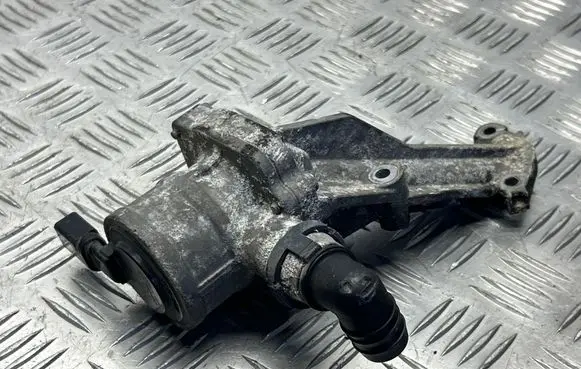 Volkswagen PASSAT B7 EGR valve 07K131351C 1392003050 6P29