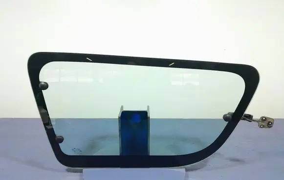 Dacia Logan I Rear side window 