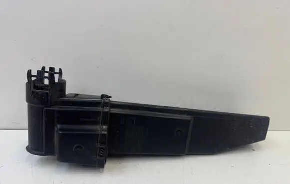Peugeot 2008 I Intake resonator 9670851680