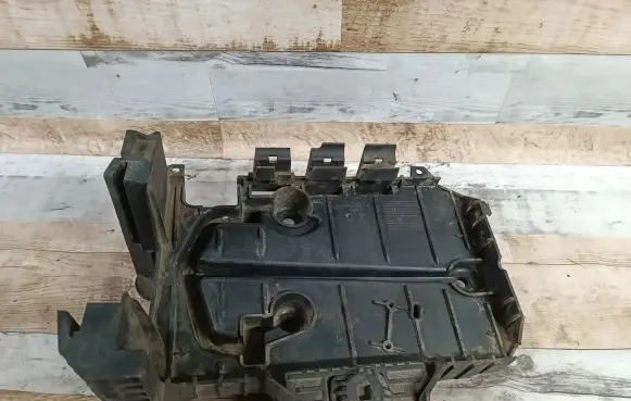 Battery tray
