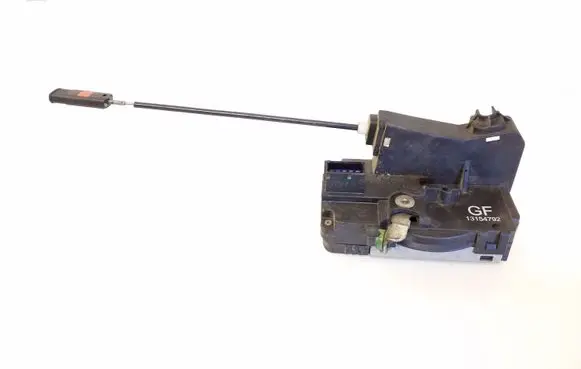 Opel Corsa C Front door lock 13154792