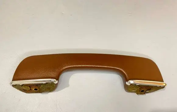 Mercedes-Benz W123 Tailgate/trunk side cover trim 