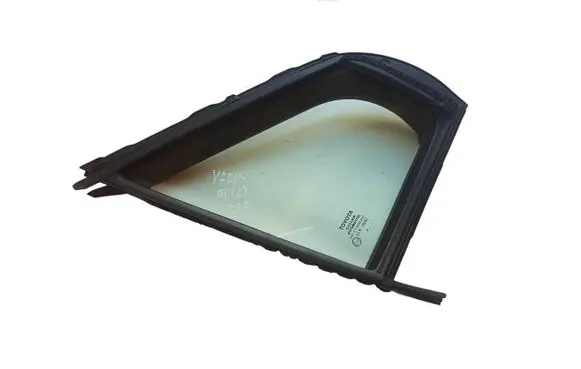 Toyota Yaris Front door vent window glass four-door 682150D050