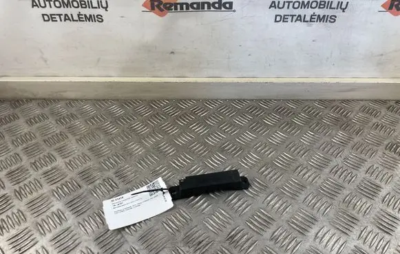 Mercedes-Benz GLC X253 C253 Keyless system antenna A2059053005