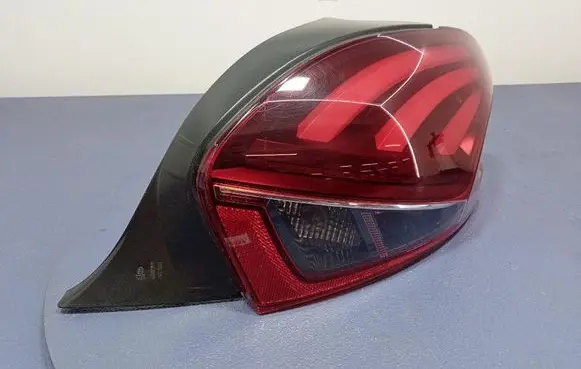 Peugeot 208 I Rear/tail lights 9825601180
