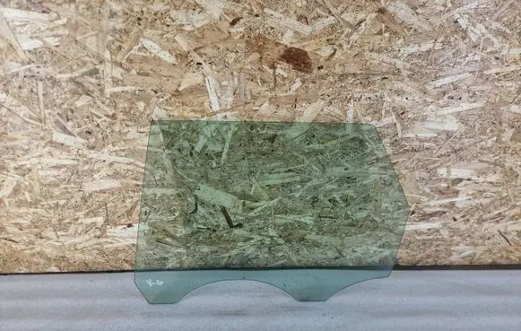 Volvo V50 Rear door window glass 