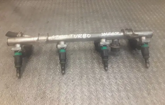Fuel injectors set