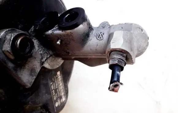 Audi A3 S3 8P Master brake cylinder