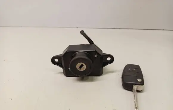 Audi A6 S6 C6 4F Ignition lock 4F0909135D 4F0910132D