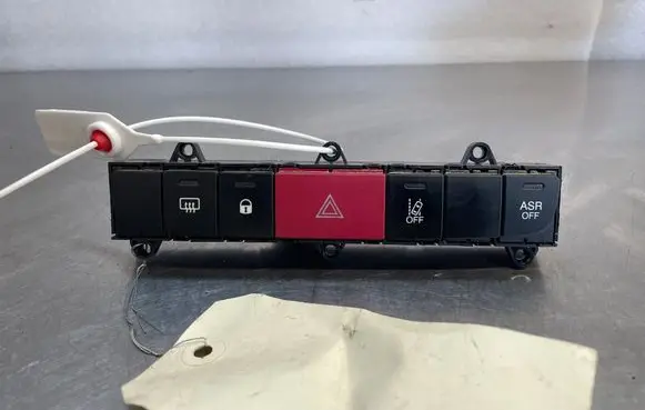 Peugeot Boxer Tailgate/trunk/boot open switch