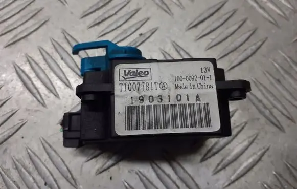Nissan Note (E11) Air flap motor/actuator T1007781T