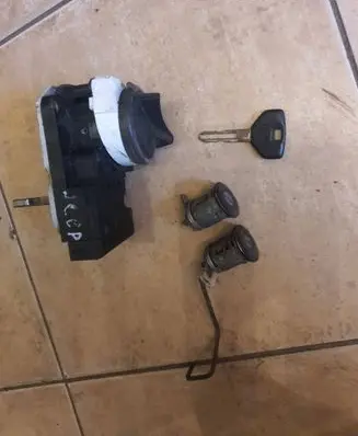 Jeep Grand Cherokee Ignition lock 4326622 23199 2742