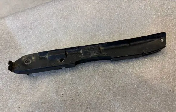 Mercedes-Benz CLS C219 Front bumper mounting bracket A2198800114 2198800114