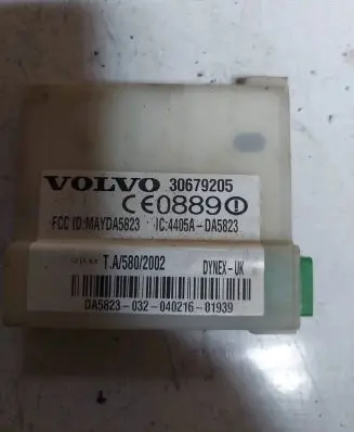 Volvo V70 Alarm control unit/module 30679205 4405ADA5823 T5802002