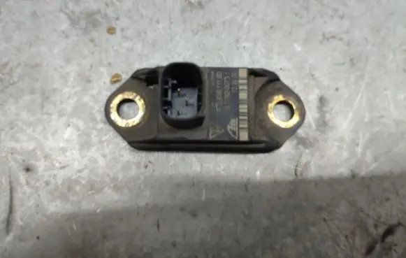 Porsche Panamera (970) Airbag deployment crash/impact sensor 97060611100