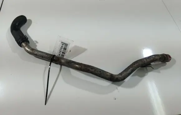 Volkswagen Touareg I Engine coolant pipe/hose