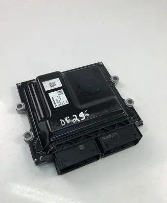 Volvo XC90 Engine control unit/module 32242005