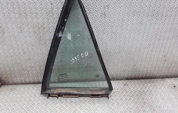 Toyota Auris 150 Rear vent window glass 